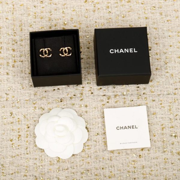 Contatore / 【Orecchini Chanel con doppia C intrecciata】(IAMYY)