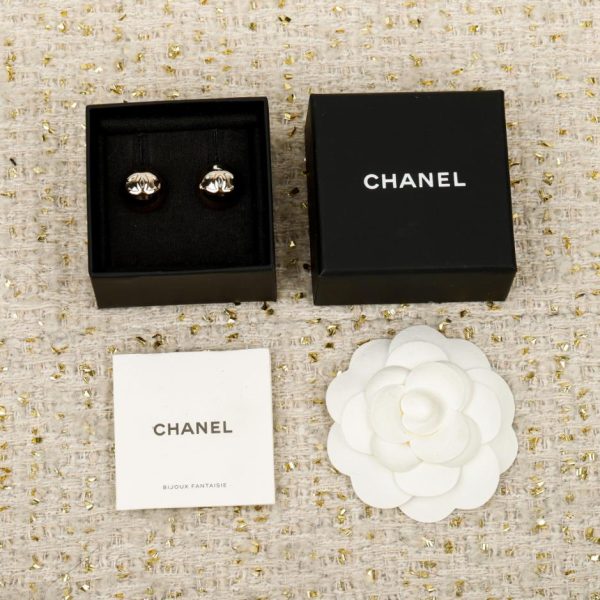 Contatore / 【Orecchini a bottone Chanel con doppia C in metallo oro chiaro 25k】(3CT7F)