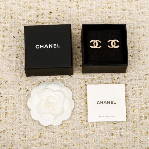 Contatore / 【Orecchini Chanel con doppia C e mezzo diamante】(UG9G1)