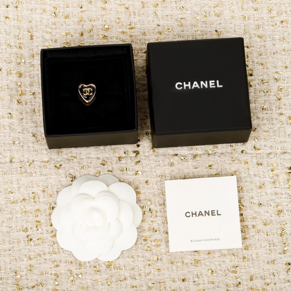 replica,repliche,fake,1:1,earrings,bracelet,ring,jewelry Contatore / 【Anello Chanel a cuore nero e oro】(CCT0L) replica,repliche,fake,1:1,earrings,bracelet,ring,jewelry Contatore / 【Anello Chanel a cuore nero e oro】(CCT0L)