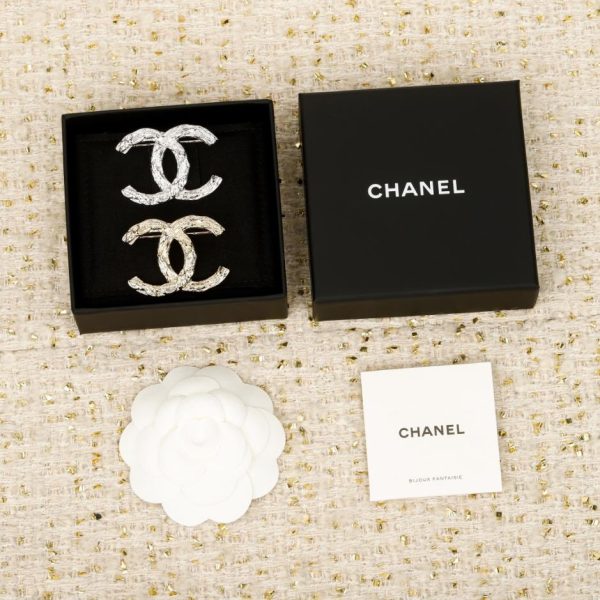 replica,repliche,fake,1:1,earrings,bracelet,ring,jewelry Contatore / 【Spilla Chanel con doppia C in rilievo】(B8GY8)