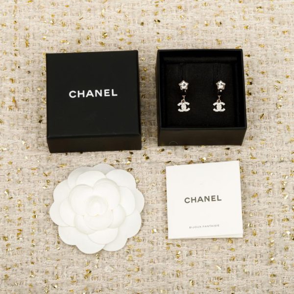 Contatore / 【Orecchini Chanel con diamanti a forma di stella a cinque punte e doppia C】(1X46A)