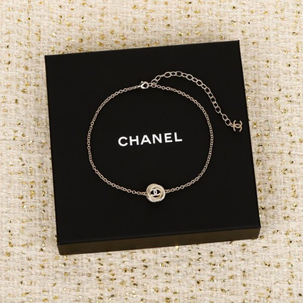 replica,repliche,fake,1:1,earrings,bracelet,ring,jewelry Contatore / Collana Chanel con bottone rotante a coste spazzolate (NB7QM)