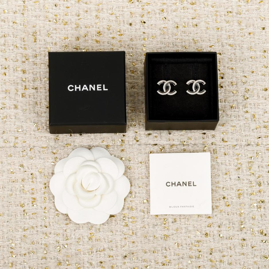 replica,repliche,fake,1:1,earrings,bracelet,ring,jewelry Contatore / 【Orecchini a bottone Chanel in smalto nero e rosa】(IMV7W) replica,repliche,fake,1:1,earrings,bracelet,ring,jewelry Contatore / 【Orecchini a bottone Chanel in smalto nero e rosa】(IMV7W)
