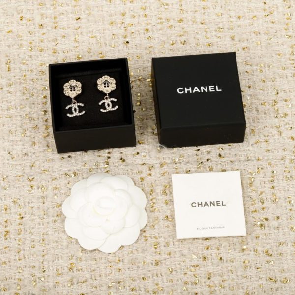 replica,repliche,fake,1:1,earrings,bracelet,ring,jewelry Contatore / 【Orecchini Chanel con bottone a forma di doppia C e diamanti】(GQW6Y)
