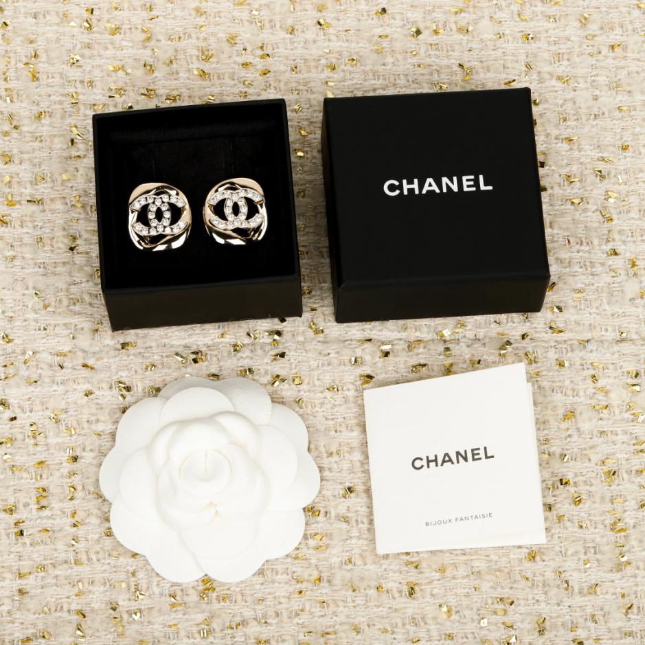 replica,repliche,fake,1:1,earrings,bracelet,ring,jewelry Contatore / 【Orecchini quadrati traforati Chanel】(T3KK1) replica,repliche,fake,1:1,earrings,bracelet,ring,jewelry Contatore / 【Orecchini quadrati traforati Chanel】(T3KK1)