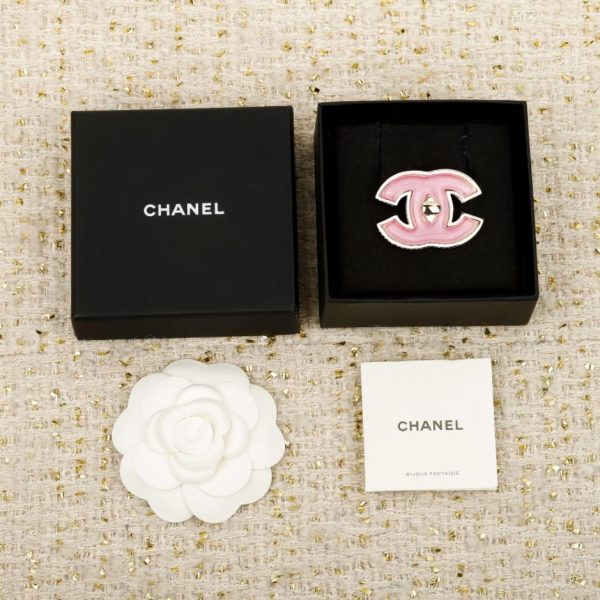 replica,repliche,fake,1:1,earrings,bracelet,ring,jewelry Contatore / 【Spilla Chanel 25B con chiusura a doppia C per borsa rosa】(8V0SW)