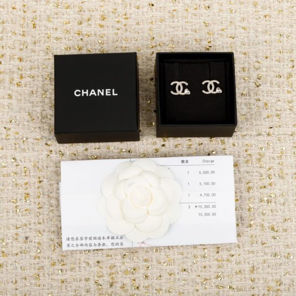 Contatore / 【Orecchini Chanel a forma di cuore con doppia C】(J6IML)