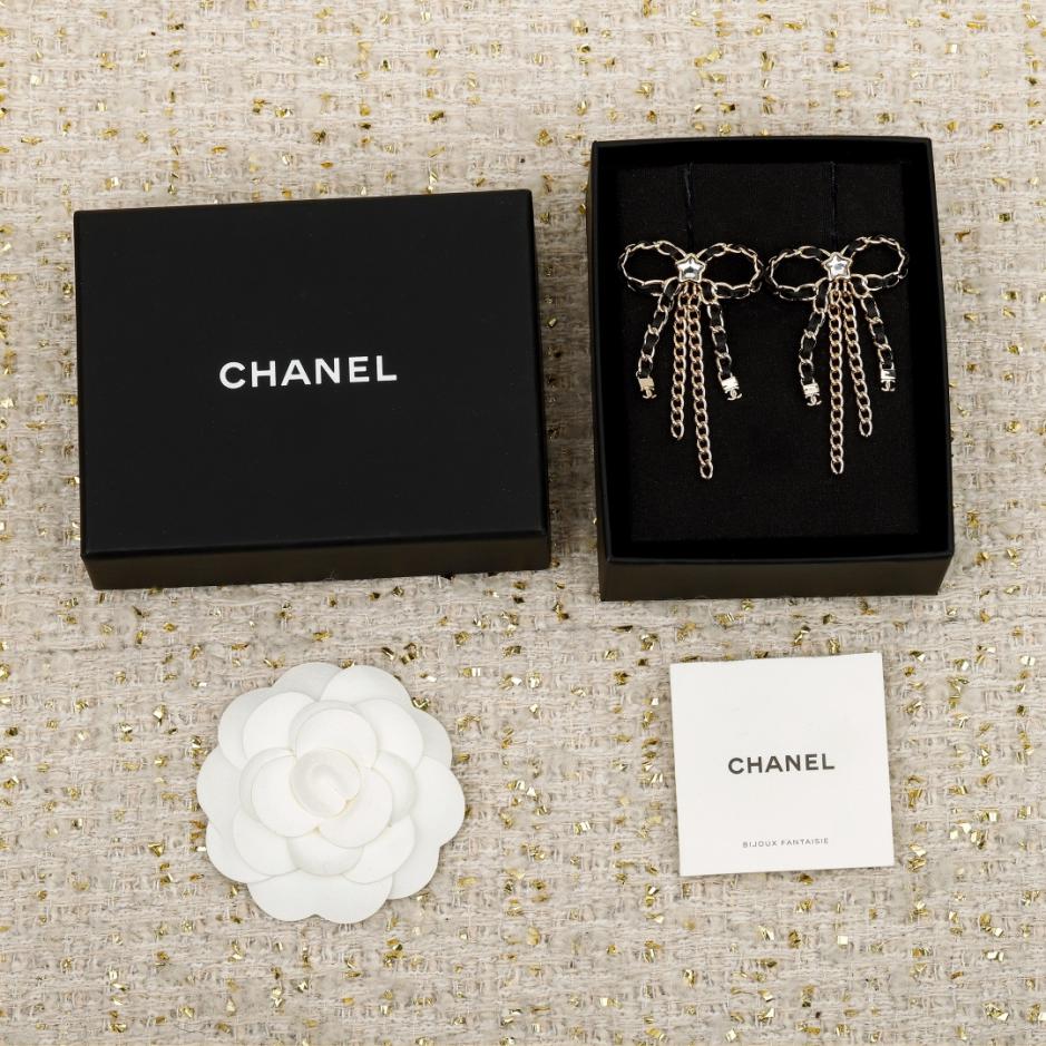replica,repliche,fake,1:1,earrings,bracelet,ring,jewelry Contatore / 【Orecchini Chanel con fiocco in pelle nera】(VOCU7) replica,repliche,fake,1:1,earrings,bracelet,ring,jewelry Contatore / 【Orecchini Chanel con fiocco in pelle nera】(VOCU7)