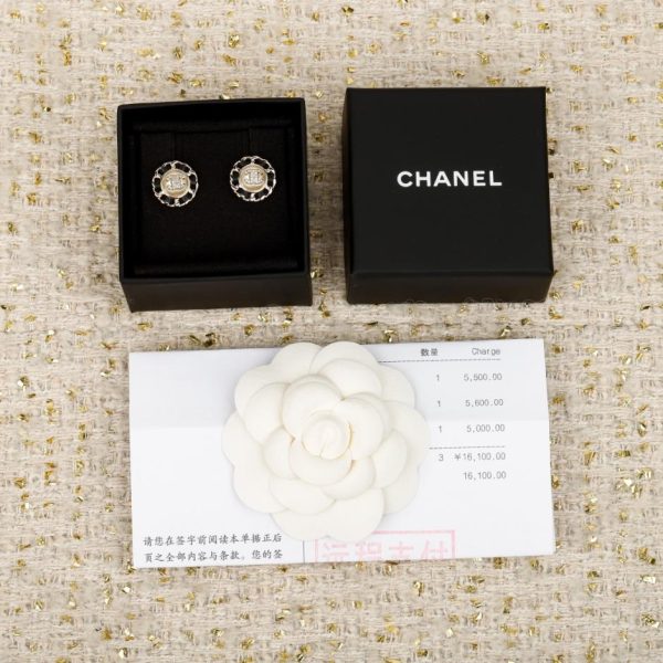 Contatore / 【Orecchini a bottone Chanel con perle rotonde e bottoni in pelle】(7N6QM)