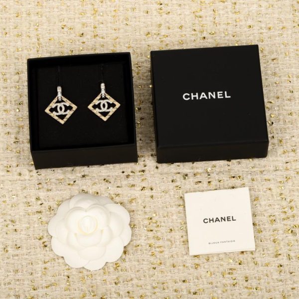 Contatore / 【Orecchini Chanel trapuntati con doppia C】(N2N5I)