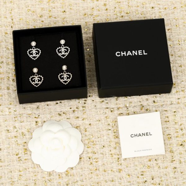 Contatore / 【Orecchini Chanel a forma di cuore con perline e trafori】25 (CFWKN)