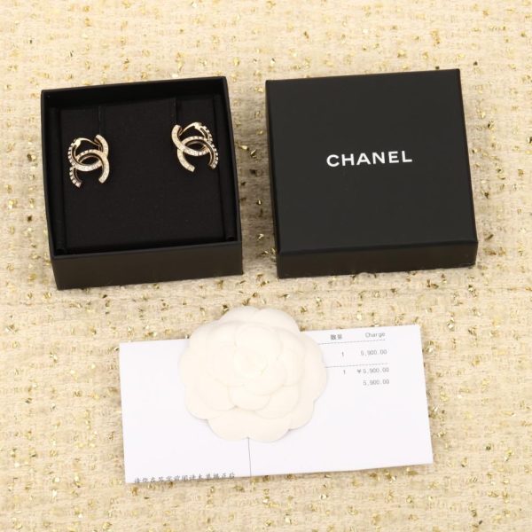 Contatore / 【Orecchini a bottone Chanel 24C con doppia C】(6ZJ8Z)