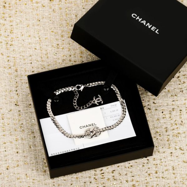 replica,repliche,fake,1:1,earrings,bracelet,ring,jewelry Contatore / Collana Chanel con doppia C in oro e argento e serpente in osso (XNF57)