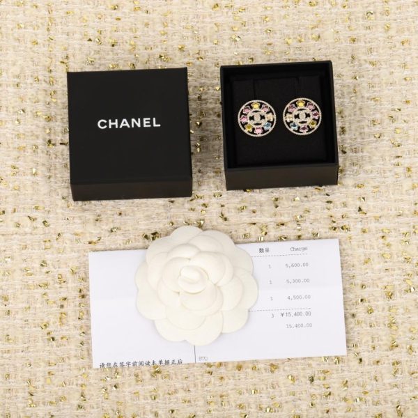 Contatore / 【Orecchini Chanel con doppia C e stella a cinque punte e diamanti colorati】(K3QK4)