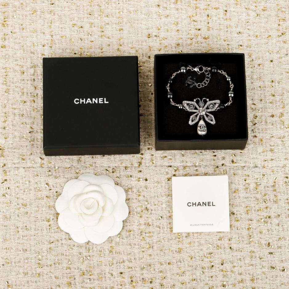 replica,repliche,fake,1:1,earrings,bracelet,ring,jewelry Contatore / 【Bracciale Chanel con perle a goccia e farfalla traforata】(9465L) replica,repliche,fake,1:1,earrings,bracelet,ring,jewelry Contatore / 【Bracciale Chanel con perle a goccia e farfalla traforata】(9465L)