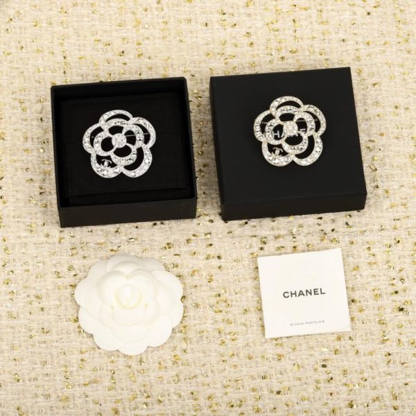 replica,repliche,fake,1:1,earrings,bracelet,ring,jewelry Contatore / 【Spilla Chanel a forma di cuore con stella a cinque punte e camelia】disponibile in oro e argento, misura 25 (RG752)