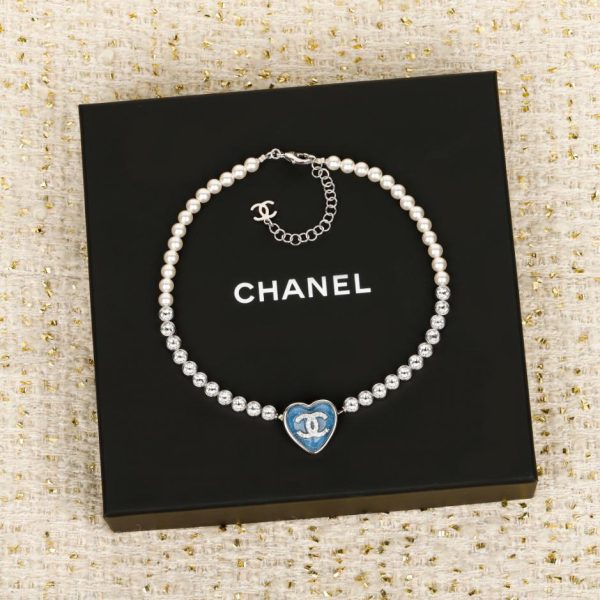 replica,repliche,fake,1:1,earrings,bracelet,ring,jewelry Contatore / Collana di perle a forma di cuore con strass Chanel (KMOEA)