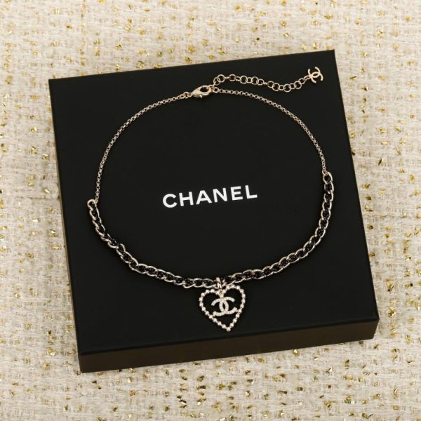 replica,repliche,fake,1:1,earrings,bracelet,ring,jewelry Contatore / 【Collana Chanel con cuore traforato e cristalli】Catena avvolta in cristalli neri (8AA7N)