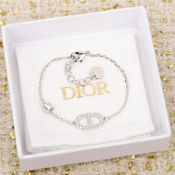 replica,repliche,fake,1:1,earrings,bracelet,ring,jewelry L’ultimo braccialetto CD di Dior (RQ4LS)