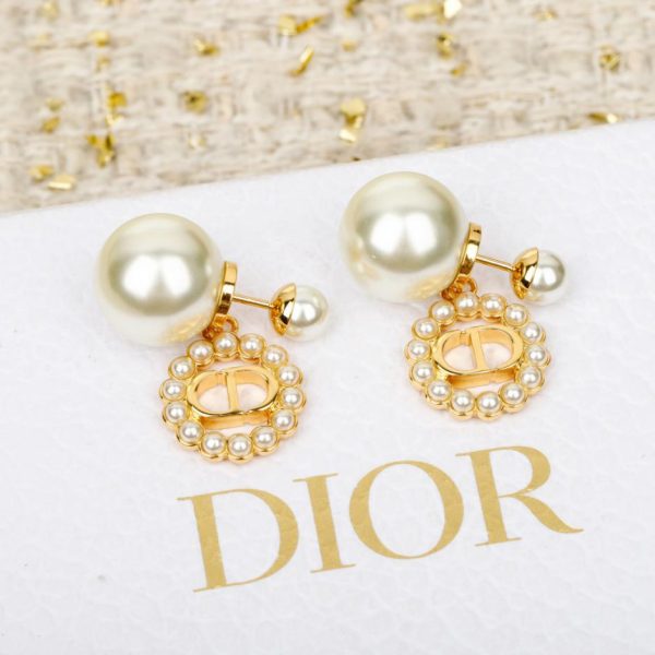 replica,repliche,fake,1:1,earrings,bracelet,ring,jewelry Orecchini a bottone con perle Dior CD (M56O7)