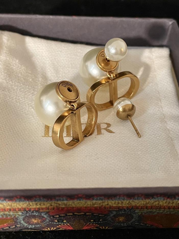 replica,repliche,fake,1:1,earrings,bracelet,ring,jewelry Orecchini di perle in stile CD Dior (Q1T4H) replica,repliche,fake,1:1,earrings,bracelet,ring,jewelry Orecchini di perle in stile CD Dior (Q1T4H)