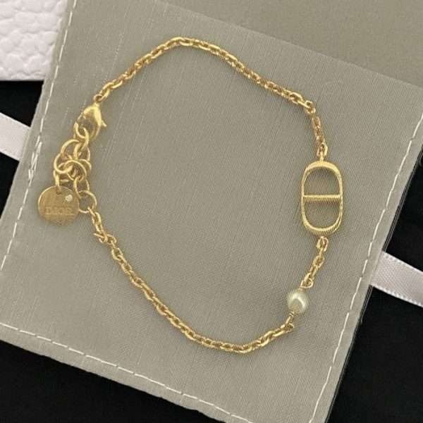 replica,repliche,fake,1:1,earrings,bracelet,ring,jewelry Choker Dior Pearl (AT5RS) – Un must-have per il 2023