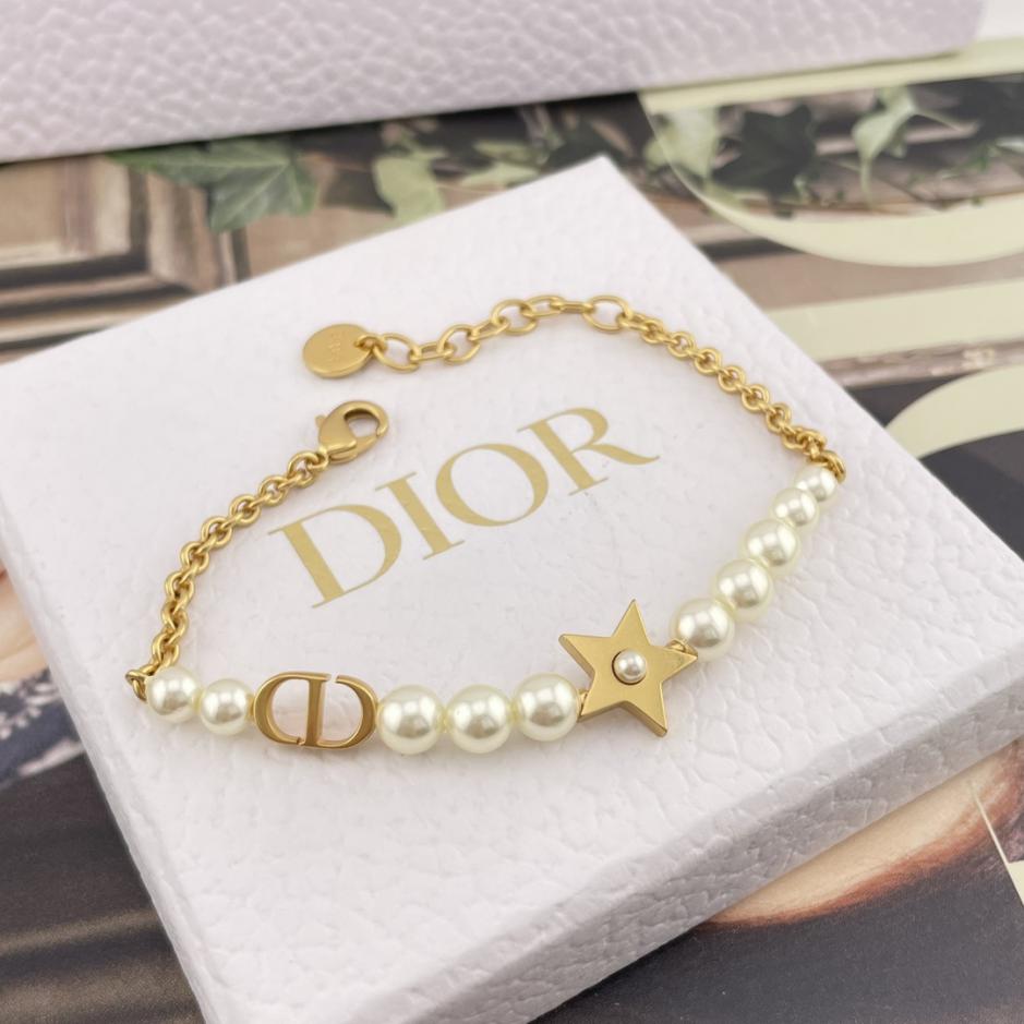 replica,repliche,fake,1:1,earrings,bracelet,ring,jewelry Bracciale Dior Star CD Pearl (86GNV) replica,repliche,fake,1:1,earrings,bracelet,ring,jewelry Bracciale Dior Star CD Pearl (86GNV)