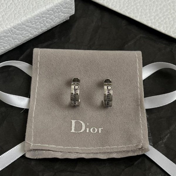 replica,repliche,fake,1:1,earrings,bracelet,ring,jewelry Orecchini vintage Dior (ZSO21)
