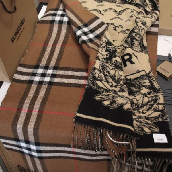 replica,repliche,fake,1:1,earrings,bracelet,ring,jewelry Scialle reversibile Warhorse Rider Burberry in castagna (NW4AF)