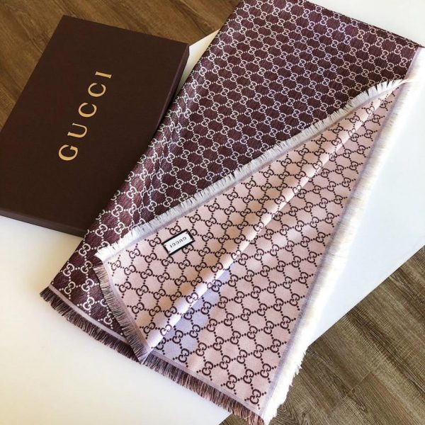 replica,repliche,fake,1:1,earrings,bracelet,ring,jewelry Nuova sciarpa quadrata GUCCI (XG0RR)