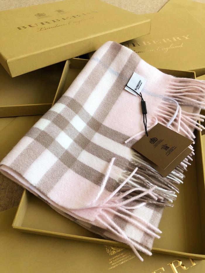 replica,repliche,fake,1:1,earrings,bracelet,ring,jewelry Sciarpa classica in cashmere a quadri con motivo a onde profonde Burberry rosa chiaro (SSLE6) replica,repliche,fake,1:1,earrings,bracelet,ring,jewelry Sciarpa classica in cashmere a quadri con motivo a onde profonde Burberry rosa chiaro (SSLE6)