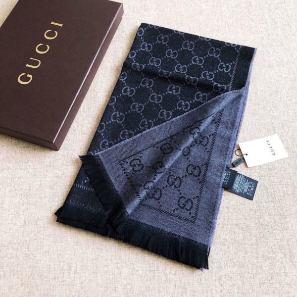 Sciarpa GUCCI in jacquard con doppia G in lana 100% (BV8KA)