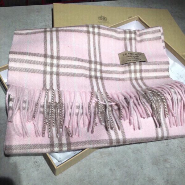 replica,repliche,fake,1:1,earrings,bracelet,ring,jewelry Sciarpa classica in cashmere con motivo a quadri Burberry Deep Water Ripple (6CX05)
