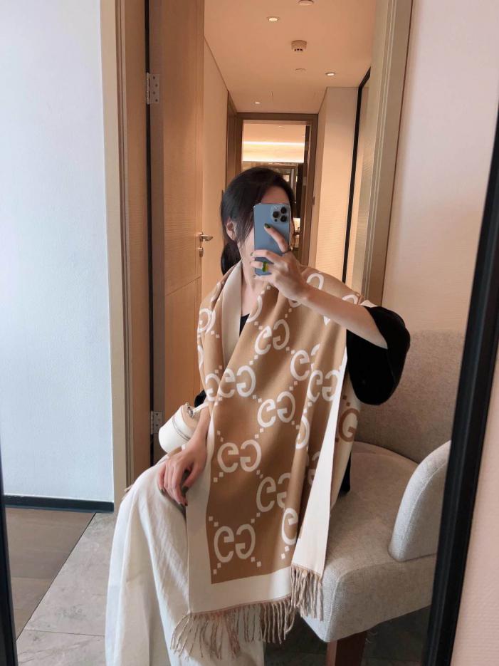 replica,repliche,fake,1:1,earrings,bracelet,ring,jewelry L’ultima sciarpa reversibile con logo GG di Gucci (L5I0N) replica,repliche,fake,1:1,earrings,bracelet,ring,jewelry L’ultima sciarpa reversibile con logo GG di Gucci (L5I0N)