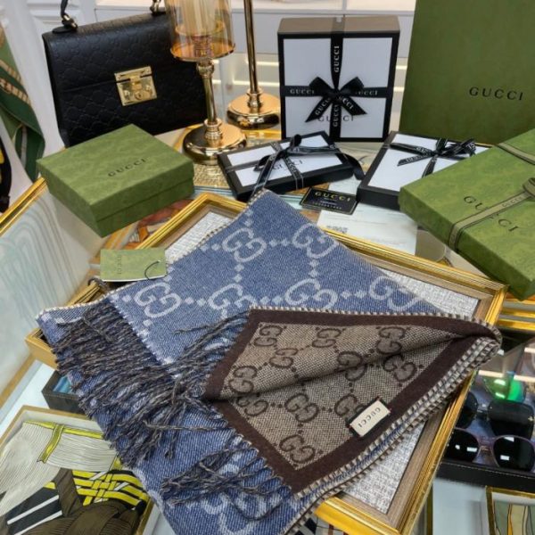 replica,repliche,fake,1:1,earrings,bracelet,ring,jewelry La sciarpa reversibile più classica di Gucci con scritta (6GLU8)