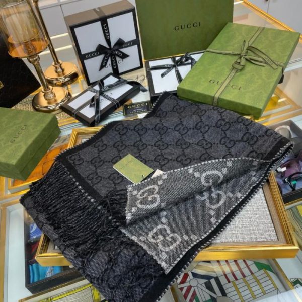 replica,repliche,fake,1:1,earrings,bracelet,ring,jewelry La sciarpa reversibile più classica di Gucci con scritta (A0KSF)