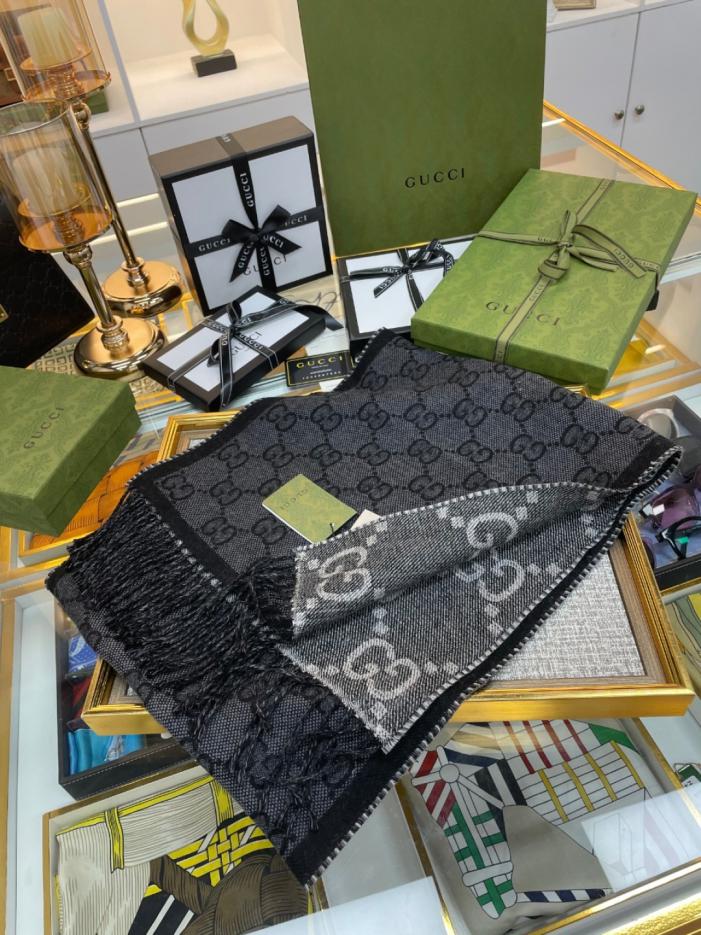 replica,repliche,fake,1:1,earrings,bracelet,ring,jewelry La sciarpa reversibile più classica di Gucci con scritta (A0KSF) replica,repliche,fake,1:1,earrings,bracelet,ring,jewelry La sciarpa reversibile più classica di Gucci con scritta (A0KSF)