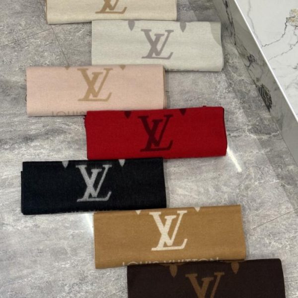 replica,repliche,fake,1:1,earrings,bracelet,ring,jewelry Sciarpa in cashmere con logo grande LV (5LYEI)