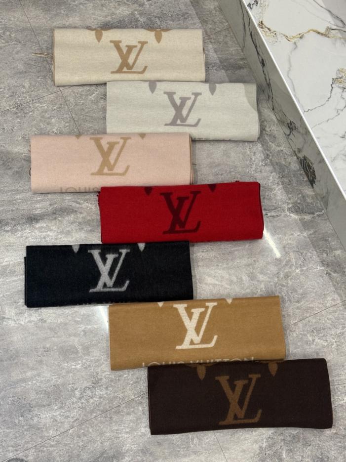 replica,repliche,fake,1:1,earrings,bracelet,ring,jewelry Sciarpa in cashmere con logo grande LV (5LYEI) replica,repliche,fake,1:1,earrings,bracelet,ring,jewelry Sciarpa in cashmere con logo grande LV (5LYEI)