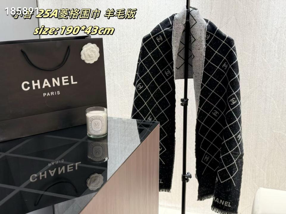 replica,repliche,fake,1:1,earrings,bracelet,ring,jewelry Sciarpa trapuntata CHANEL, versione in lana (S1HWR) replica,repliche,fake,1:1,earrings,bracelet,ring,jewelry Sciarpa trapuntata CHANEL, versione in lana (S1HWR)