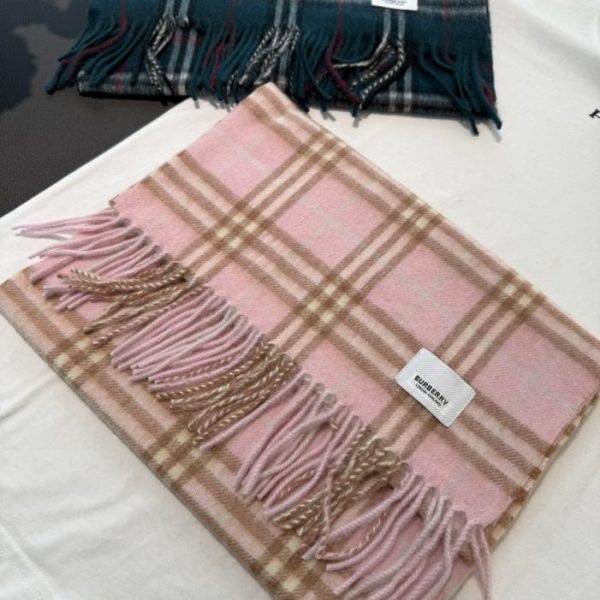 replica,repliche,fake,1:1,earrings,bracelet,ring,jewelry Sciarpa in cashmere Burberry New Style per uomo e donna (2U4TX)