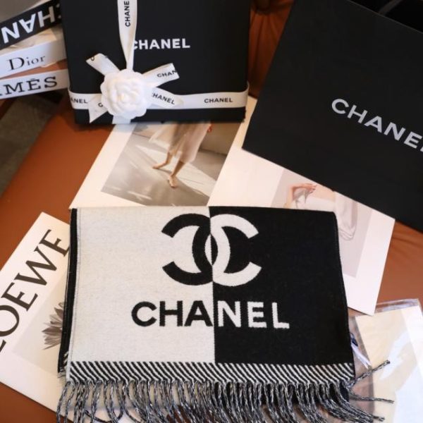 replica,repliche,fake,1:1,earrings,bracelet,ring,jewelry Il nuovo jacquard color-block double-face di Chanel (70H2L)
