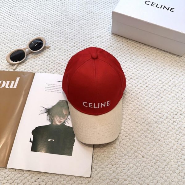 replica,repliche,fake,1:1,earrings,bracelet,ring,jewelry Il nuovo cappellino da baseball di CELINE con scritta minimalista, un modello indossato dalle celebrità (EFU8DV)