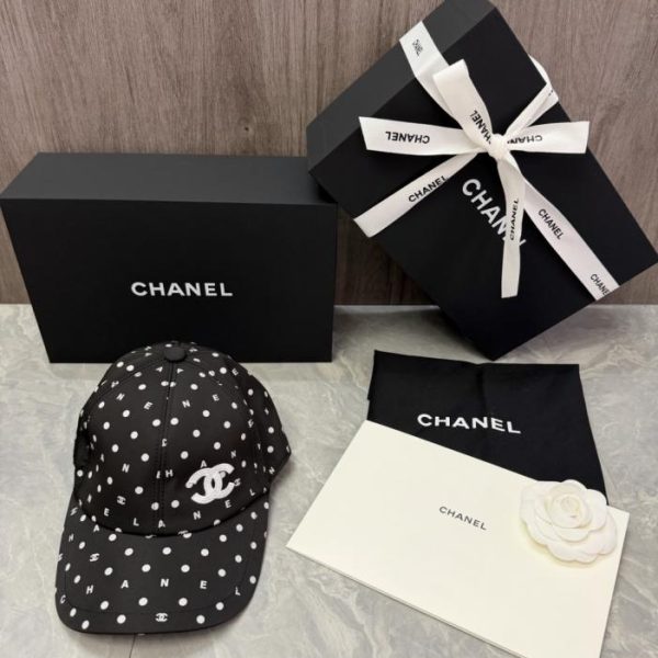 replica,repliche,fake,1:1,earrings,bracelet,ring,jewelry Cappellino da baseball originale CHANEL personalizzato (L8MHN3)