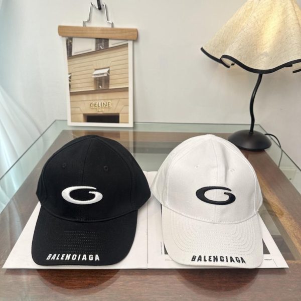 Nuovo cappellino da baseball Balenciaga con scritta (0U0HVI)