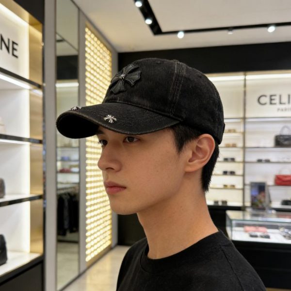 Cappellino da baseball Chrome Hearts con croce effetto invecchiato (9M0DCO)