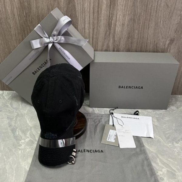 replica,repliche,fake,1:1,earrings,bracelet,ring,jewelry Cappellino da baseball Balenciaga (QNORWD, acquistato tramite un intermediario)