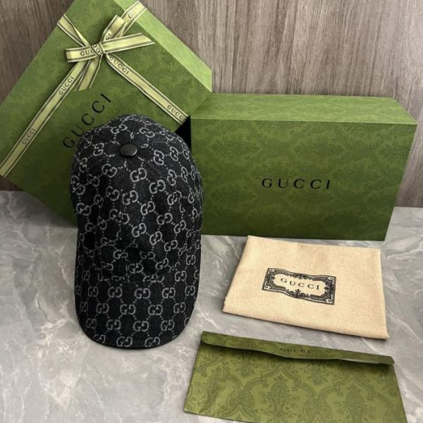 replica,repliche,fake,1:1,earrings,bracelet,ring,jewelry Cappello da cowboy Gucci con monogramma (0TDHCI)