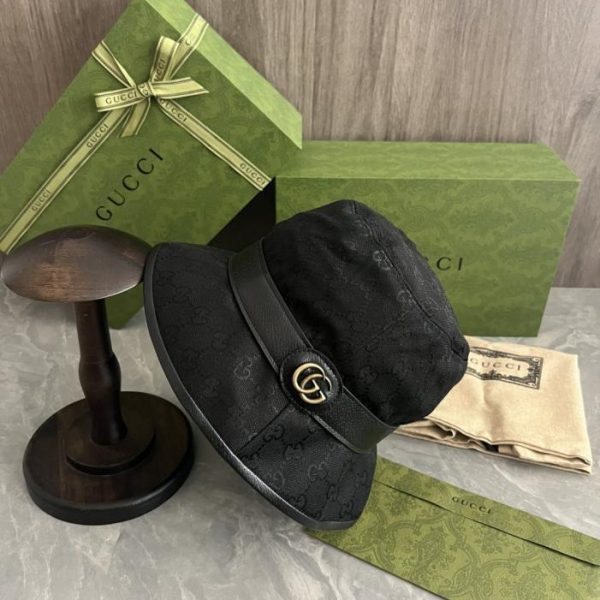 replica,repliche,fake,1:1,earrings,bracelet,ring,jewelry Borsa originale GUCCI realizzata su misura in vera pelle con finiture metalliche, impreziosita dall’iconico logo a doppia G del marchio (FSLSGN).
